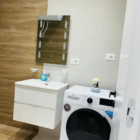 Seascape Apartment *